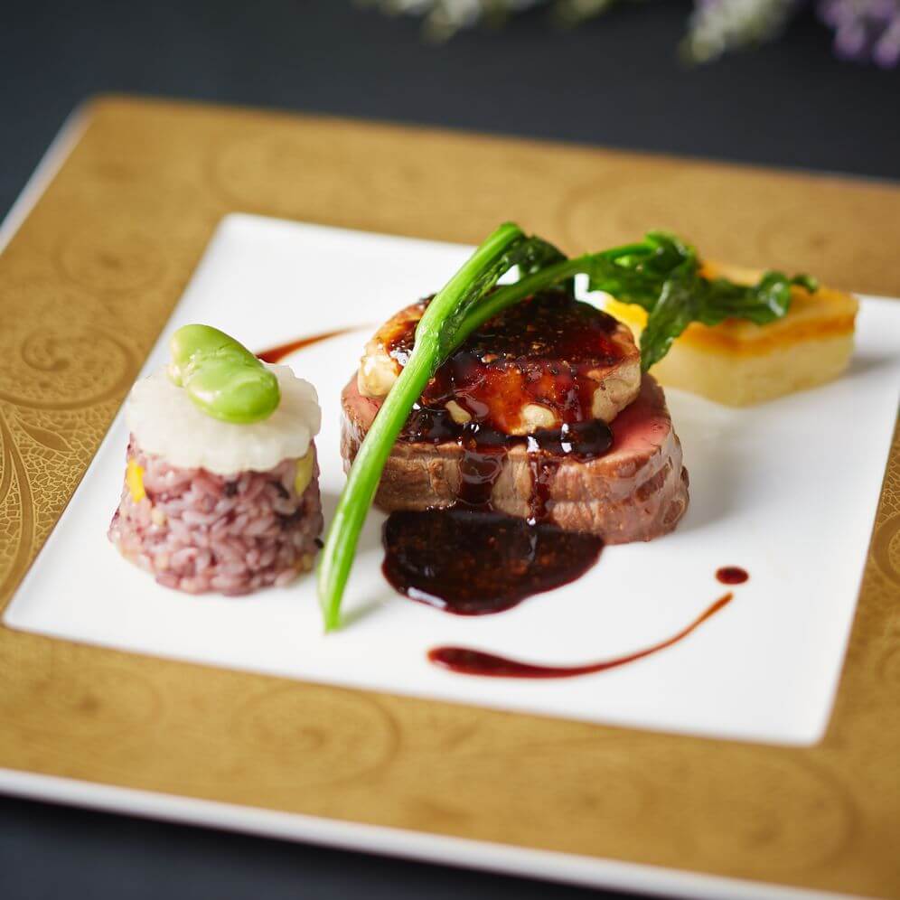 国産牛フィレ肉の真空調理 西京味噌で マリネしたフォアグラのステーキ 和風ロッシーニ