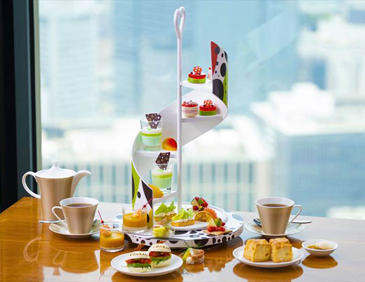 コンラッド大阪】ポルカドット柄が主役！5種の夏のフルーツで彩る