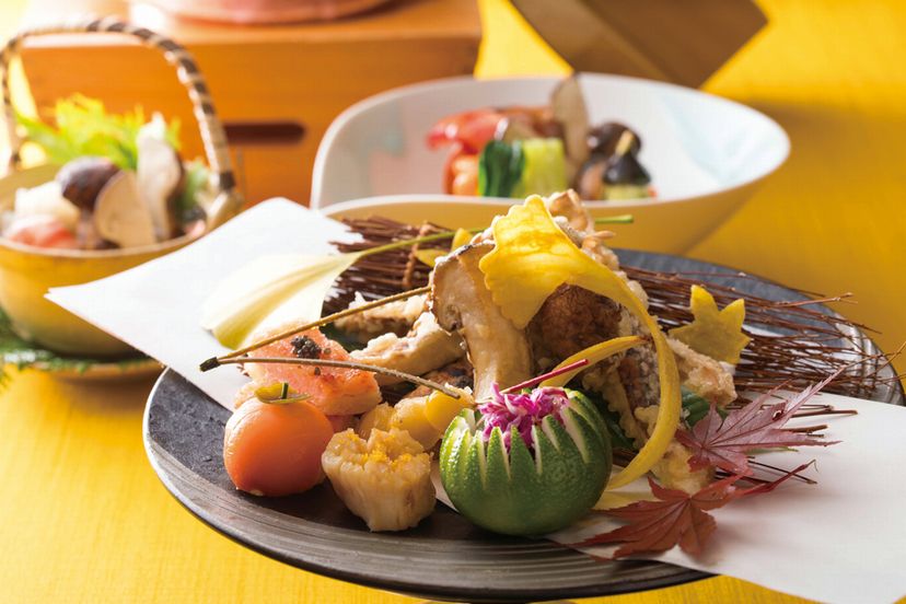 懐石料理の前菜盛り合わせ