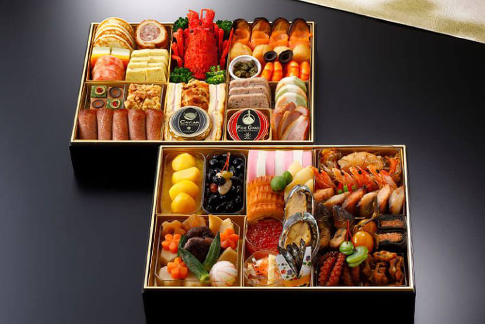 The Okura Tokyo“和・洋折衷 二段重”
