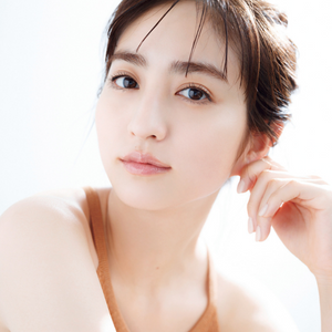 堀田 茜